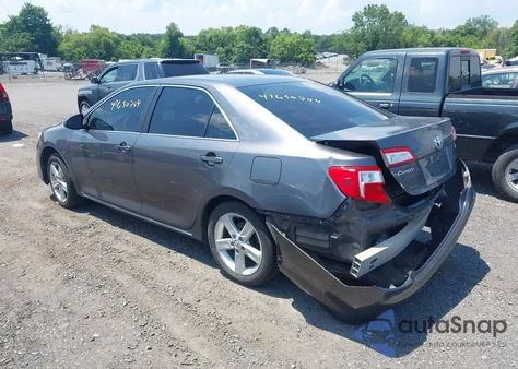 2014 Toyota Camry Le z USA, uszkodzony, nr VIN 4T1BF1FK9EU789119
